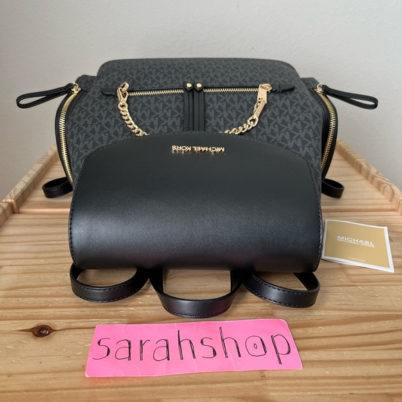 🌼Michael Kors Backpack - Picture 5 of 15